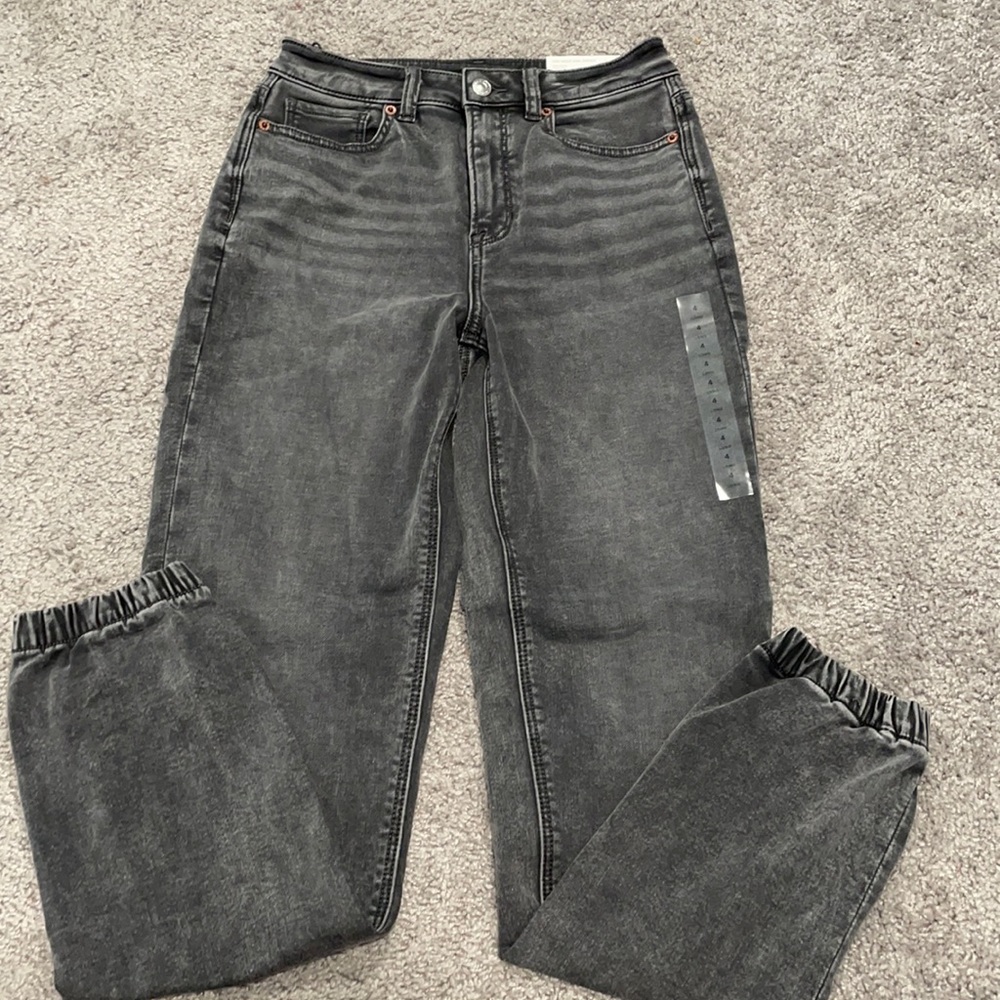 Black jogger jeans